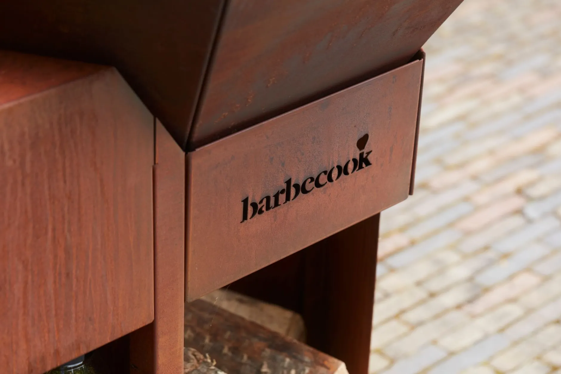 ohgreen Bbq|Nestor Island corten staal