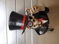 ohgreen Beelden|Skelet buste in kostuum