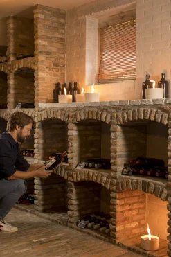 ohgreen Geuren|Tuinkaars in ronde terracotta schaal wit 11u - zwart